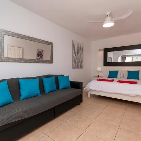 Beautiful 4 Bedroom Private Heated Pool Villa Callao Salvaje